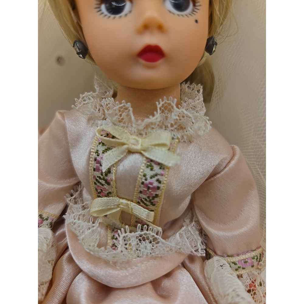 Madame Alexander Rococo Bride 10" Doll 22460 Through The Ages 75th Anniv 1998 - Picture 3 of 14